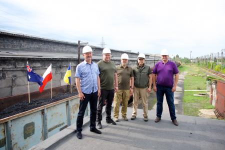 Перші 39 вагонів вугілля з Австралії прибули на українську ТЕС