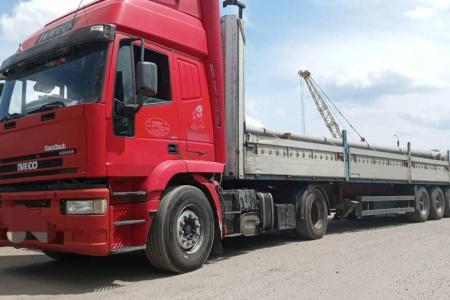 Енергетики прифронтових областей отримали понад 40 тонн опор для для відновлювальних робіт