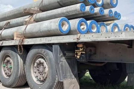 Енергетики прифронтових областей отримали понад 40 тонн опор для для відновлювальних робіт