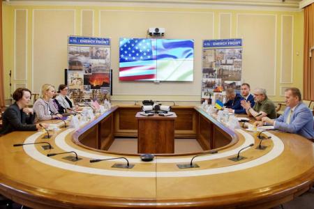 Герман Галущенко і посол США в Україні Бріджит Брінк обговорили масштабну ремонту кампанію в енергетиці та посилення стійкості енергосистеми