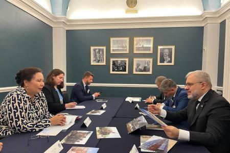 «Зелений» перехід і співпраця в атомній галузі: Герман Галущенко провів зустріч із сенаторкою США Теммі Дакворт