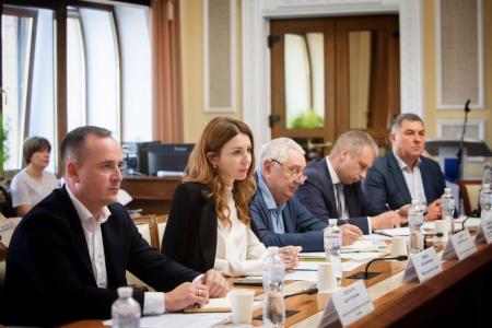 Наше спільне завдання – подбати про людей, зберегти кожного фахівця, - Світлана Гринчук