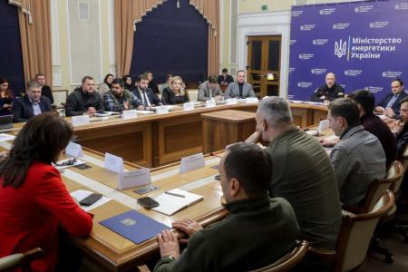 Понад 714 тонн енергетичного обладнання надійшло на склади хабів Міненерго за останні тижні, – Денис Шмигаль