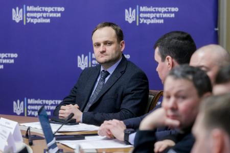 Денис Шмигаль поінформував про роботи з відновлення світло- та теплопостачанням у Києві та області