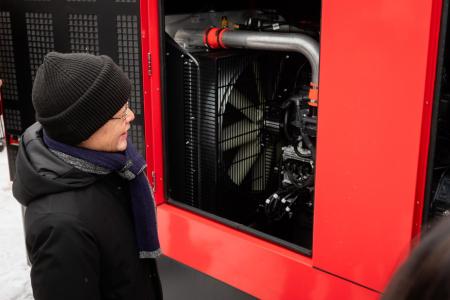 Україна отримала 13 генераторів від японського агентства JICA для підтримки критичної інфраструктури 