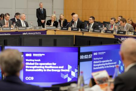 Денис Шмигаль на полях Міністерської зустрічі МЕА провів низку двосторонніх зустрічей 