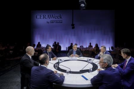 Денис Шмигаль обговорив стратегію розвитку та відновлення енергетики України на CERAWeek