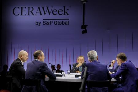 Денис Шмигаль обговорив стратегію розвитку та відновлення енергетики України на CERAWeek