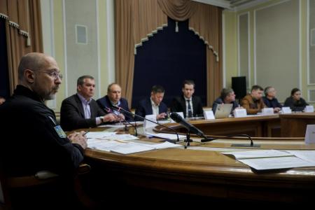 Денис Шмигаль провів нараду з учасниками ринку щодо підготовки енергосистеми до зими