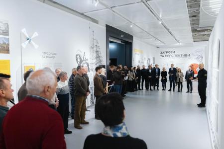 Денис Шмигаль відзначив фахівців зони відчуження з нагоди 40-вих роковин аварії на ЧАЕС