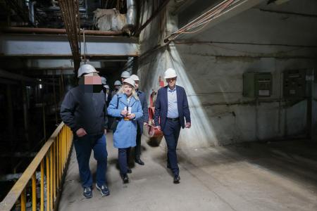 Анатолій Куцевол ознайомив німецьку делегацію з наслідками російських атак на одній зі столичних ТЕЦ