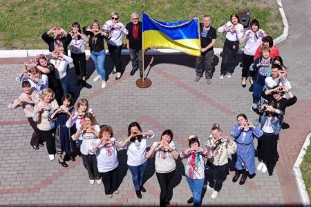 Сьогодні українці по всьому світу одягають вишиванку – символ нашої ідентичності, сили та єдності