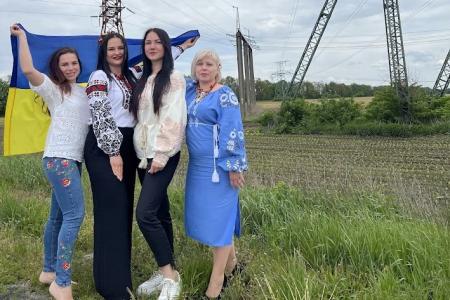 Сьогодні українці по всьому світу одягають вишиванку – символ нашої ідентичності, сили та єдності