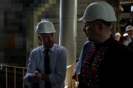 Денис Шмигаль та генеральний директор Siemens Energy відвідали один з енергетичних об’єктів у Києві
