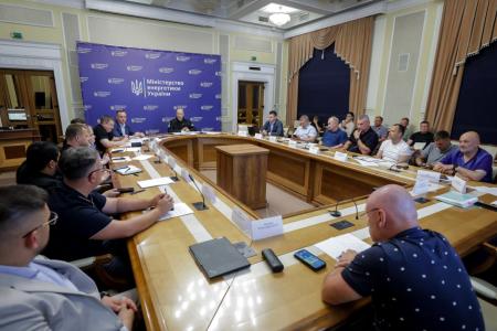 Денис Шмигаль: До опалювального сезону плануємо відновити до 6 ГВт генеруючих потужностей — роботи виконуються відповідно до графіків
