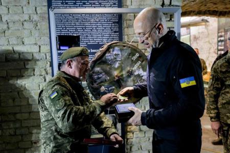 Денис Шмигаль відзначив номінантів на переможця Global Teacher Prize Ukraine відомчими нагородами