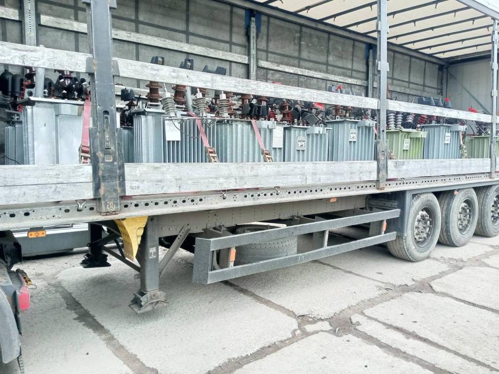 Енергетики Миколаївщини отримали понад 700 тонн енергетичного обладнання для відновлювальних робіт