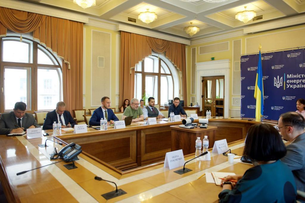 Допомога у відновленні енергосектору і розмінуванні: у Міненерго відбулась зустріч з представниками USAID