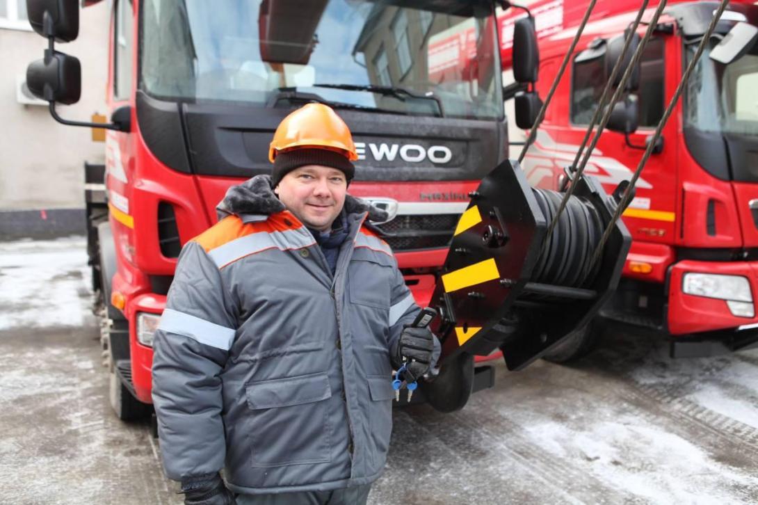 За координації Міненерго харківські енергетики отримали автокрани