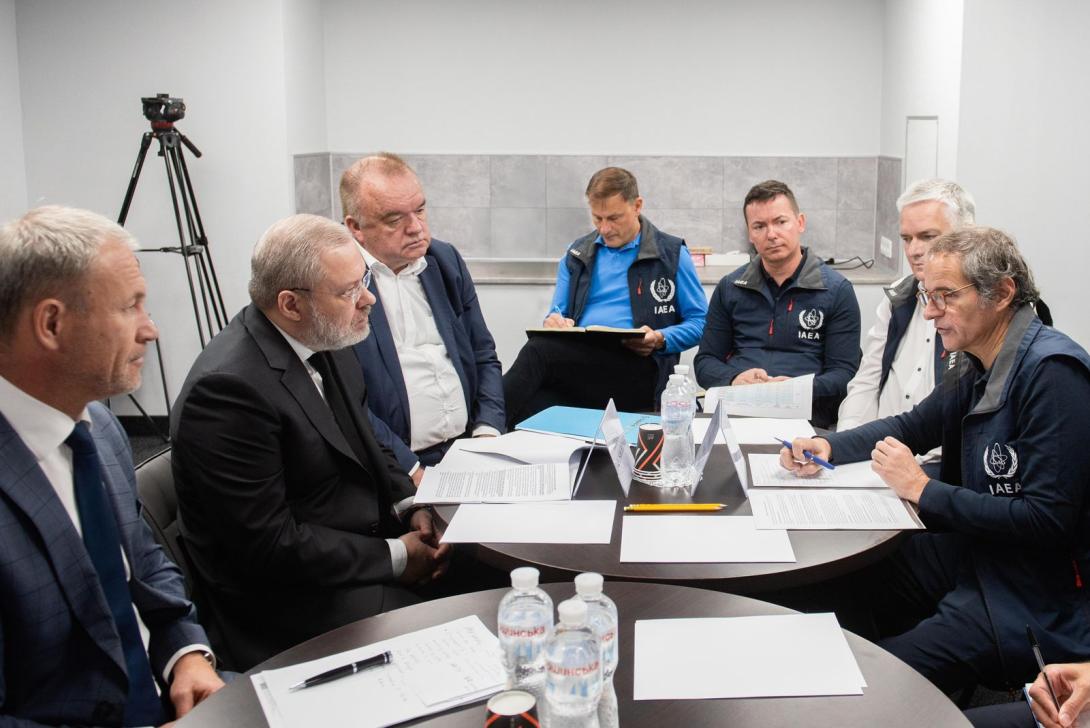Міністр енергетики України Герман Галущенко провів зустріч з делегацією Міжнародного агентства з атомної енергії на чолі з Генеральним директором МАГАТЕ Рафаелем Гроссі