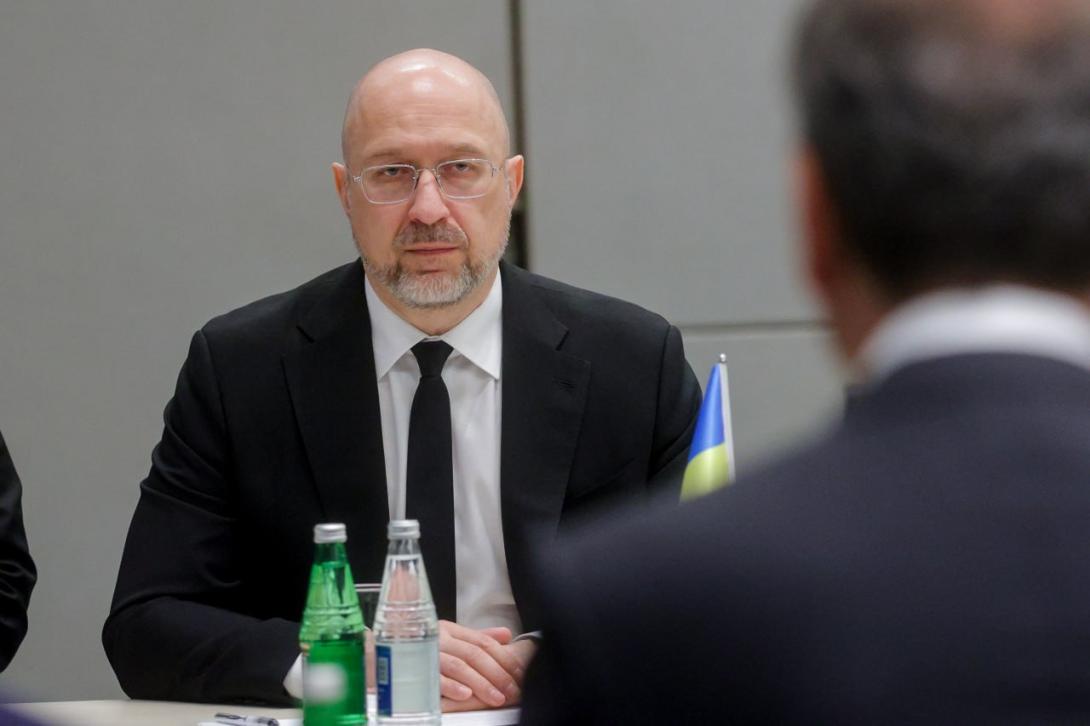 Денис Шмигаль обговорив з Міністром енергетики Туреччини нові проєкти для зміцнення енергетичної безпеки України та регіону 