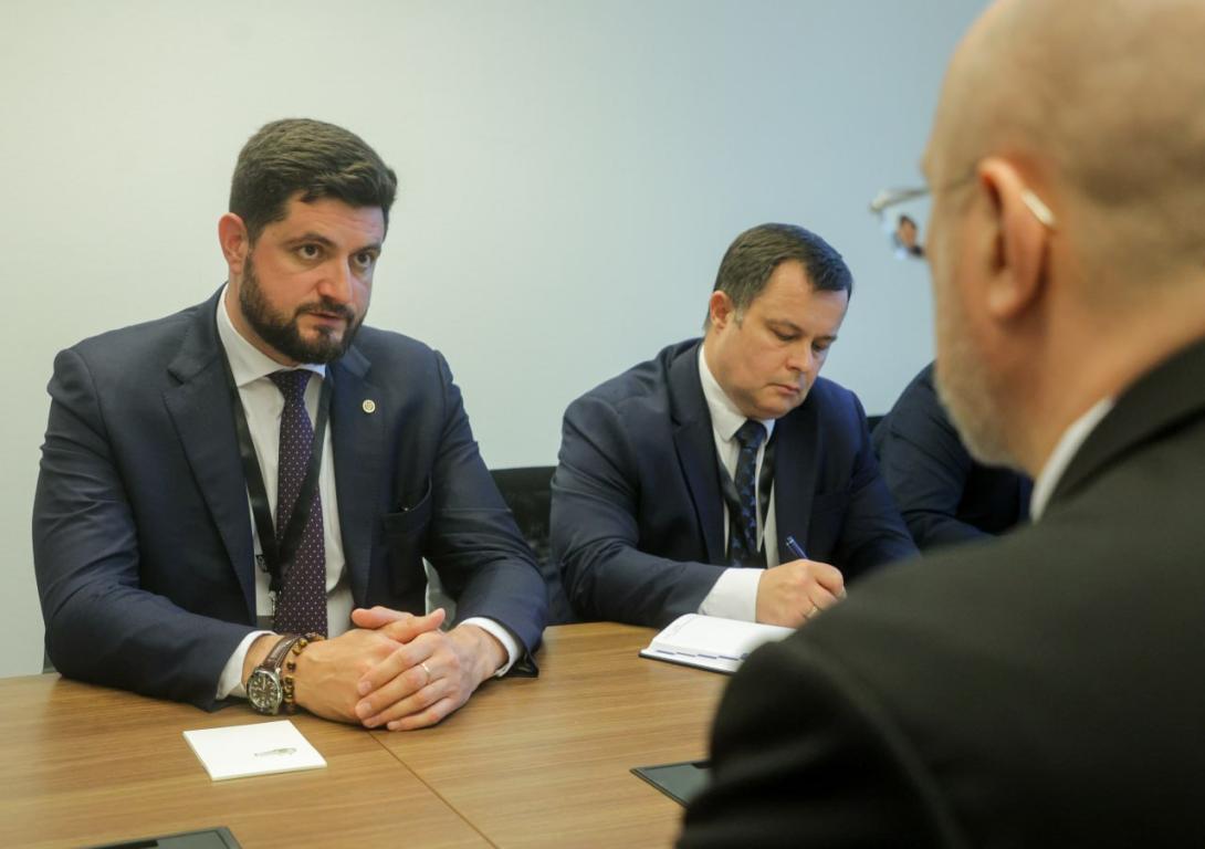 Денис Шмигаль та Міністр енергетики Молдови обговорили розширення транзитних можливостей у газовій та електроенергетичній сферах